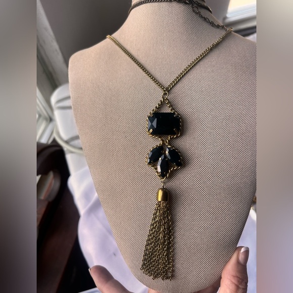 Vintage statement gold and black necklace and earrings set - Picture 11 of 13